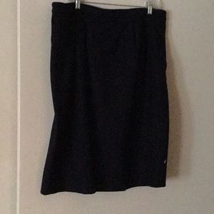 Skirt wool